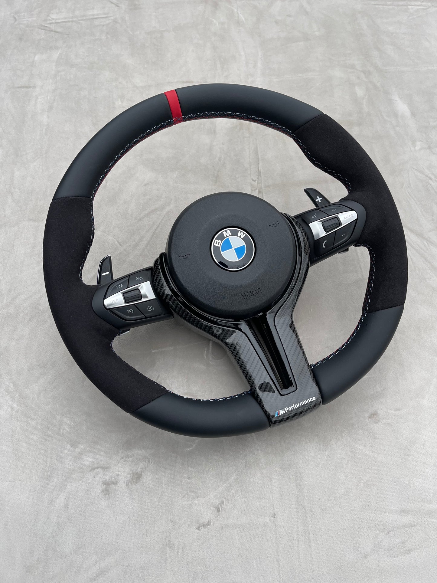 Volant BMW Facelift pour serie (e) 1, 3, X1, X5, X6 et Z4