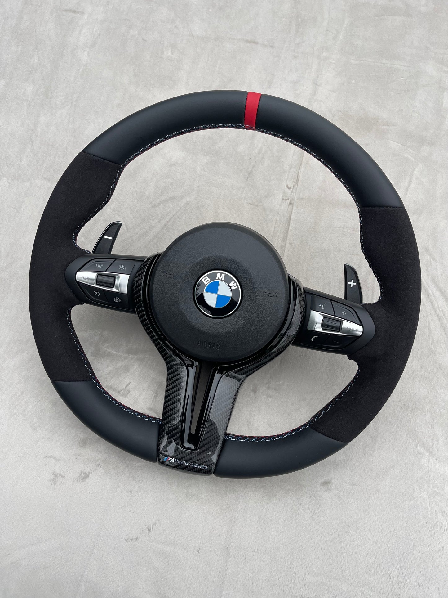 Volant BMW Facelift pour serie (e) 1, 3, X1, X5, X6 et Z4
