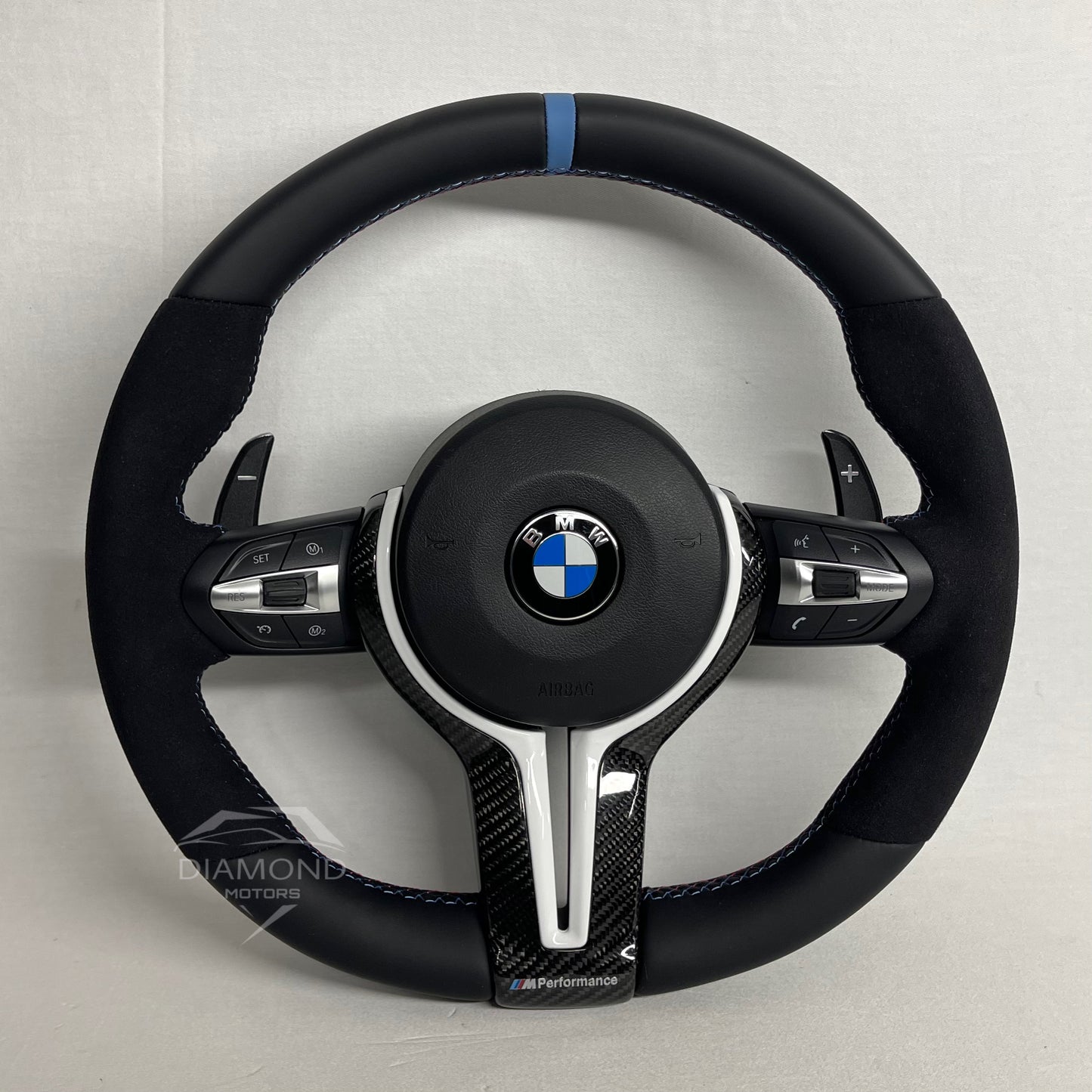 Volant Semi-Alcantara Carbone Blanc pour Série 5, 6, 7